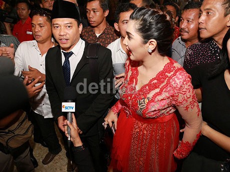 Anang Pilih DPR, Ashanty: Kalau Mau Kaya Nyari Duit di Entertainment