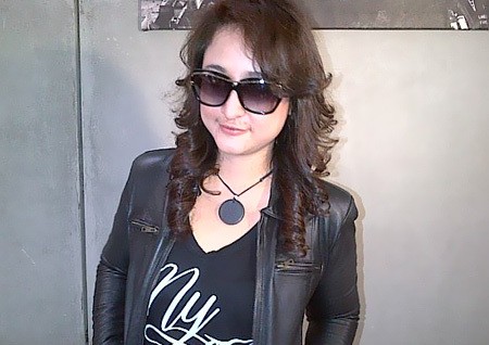 Rinada Tuding Yurel Pernah Main Pecut-pecutan dengan Perempuan Lain