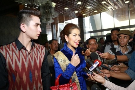 Temani Venna Melinda di DPR, Verrell: Aku Bingung Pakai Baju Apa