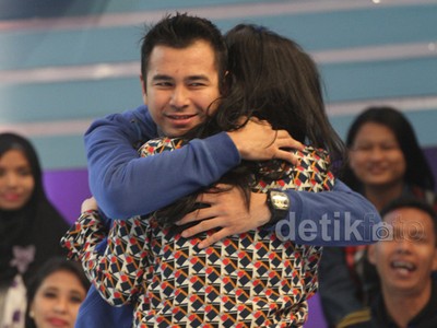 Raffi Ahmad dan Nagita Slavina Pelukan Terus