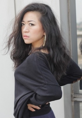 Jemima, Berjalan Lewat Melodi di Dua Dunia