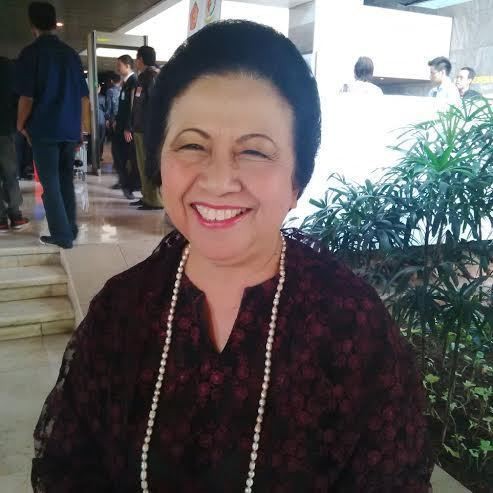 Pimpin Sidang DPR, Nama Ceu Popong Mendunia