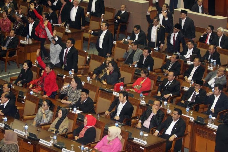 Setya Novanto Cs Jadi Pimpinan DPR, 4-0 untuk Koalisi Merah Putih Setya Novanto Cs Jadi Pimpinan DPR, 4-0 untuk Koalisi Merah Putih