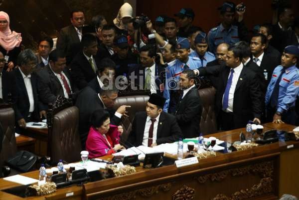 Dituding Jadi Penyebab 4 Fraksi WO, Ini Tanggapan Ceu Popong