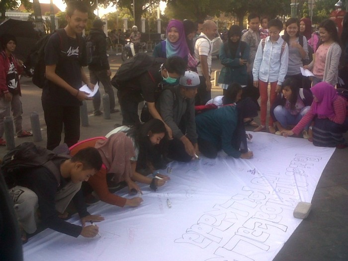 Aktivis dan Mahasiswa Yogya Galang KTP Tolak Pilkada Lewat DPRD