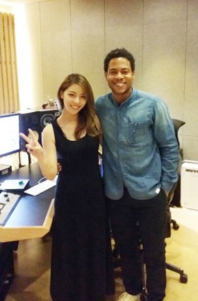 Siapkan Debut di Amerika, Ailee Foto Bareng Produser Beyonce