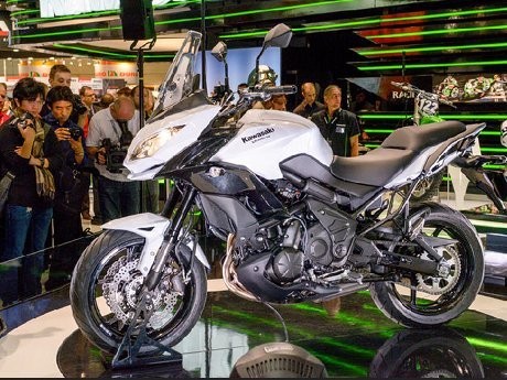 Kawasaki Segarkan Tampilan Versys