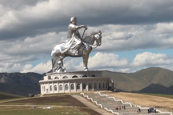 7 Monumen Paling Aneh di Dunia