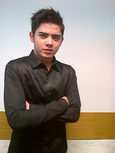 Aliando Jajal Produseri Musik