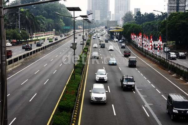 6 Jalan Tol Baru di DKI Bakal Dilengkapi Transportasi Bus