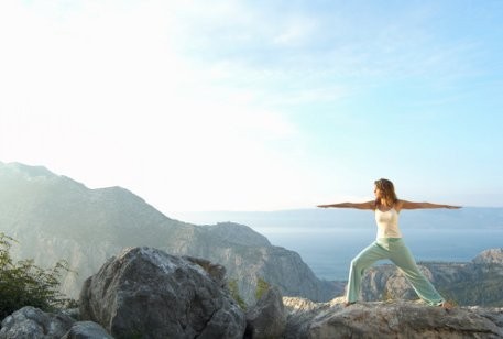 Manfaat Sehat Rutin Yoga: Meminimalkan Kanker Payudara Hingga Menopause