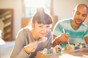 Tarik Mahasiswa Asing, Jepang Sajikan Menu Halal di Kantin Kampus