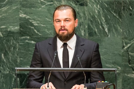 Leonardo DiCaprio Batal Tampil di Film Steve Jobs?