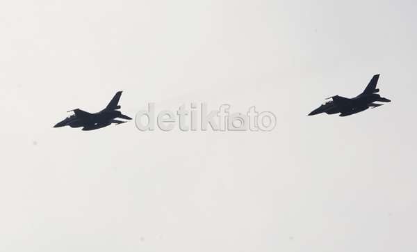 HUT TNI Terbesar Akan Tampilkan Tank Leopard Hingga Pesawat F-16 HUT TNI Terbesar Akan Tampilkan Tank Leopard Hingga Pesawat F-16