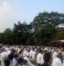 Ribuan Kaum Muslim Bogor Penuhi Lapangan Sempur untuk Salat Idul Adha