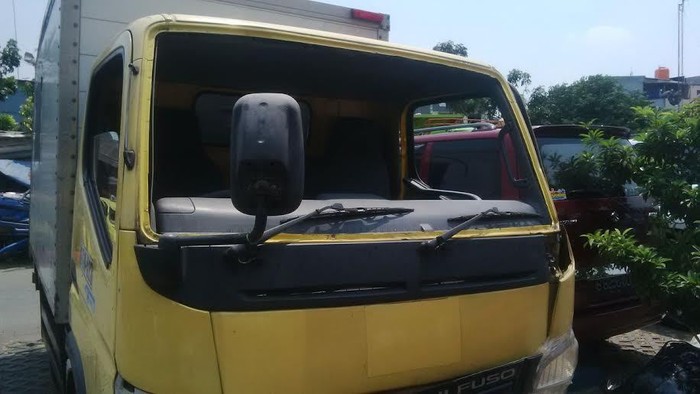 Jasad Sopir Truk yang Pecah Ban Sudah Dibawa Keluarga