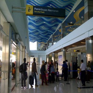 Baru Dibuka, Di Terminal Pelabuhan Mirip Bandara Ada Senjata Tajam