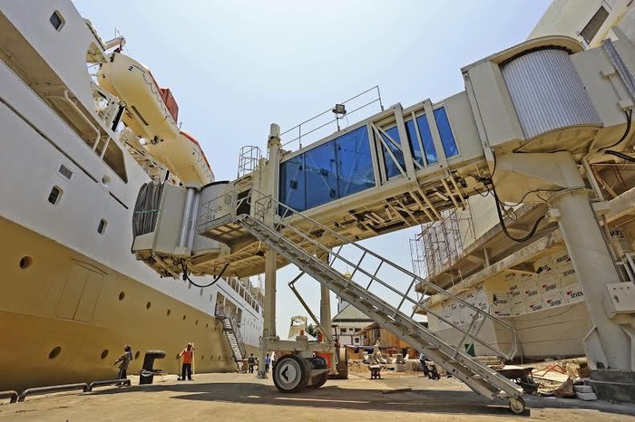 Baru Dibuka, Di Terminal Pelabuhan Mirip Bandara Ada Senjata Tajam