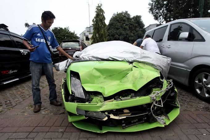 Kecelakaan Lamborghini Hotman Paris di KM 17 Tol Ancol Direkonstruksi