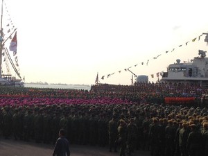 21 Ribu Prajurit TNI Sambut Kedatangan SBY di Dermaga Ujung Surabaya