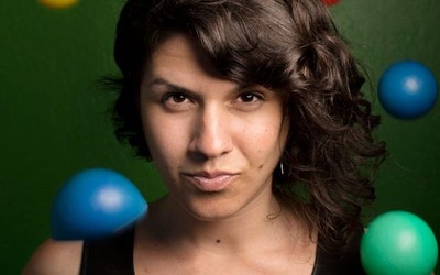 Wanita Berdarah Iran Ini Jadi Malaikat Pelindung Google
