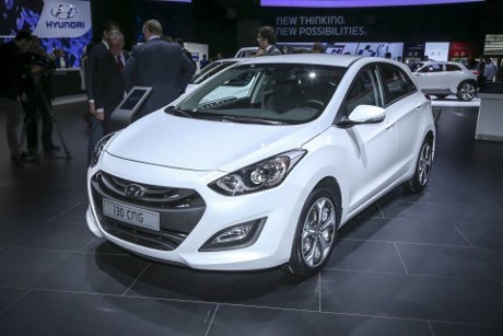 Hyundai i30 CNG Tampil Menggoda
