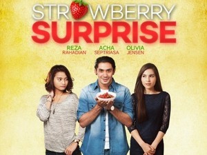 Acha dan Reza Rahadian Kembali Bersatu di Strawberry Surprise