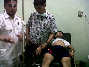 Diputus Cinta Sang Kekasih, Refi Nekat Tenggak Cairan Pembersih Lantai