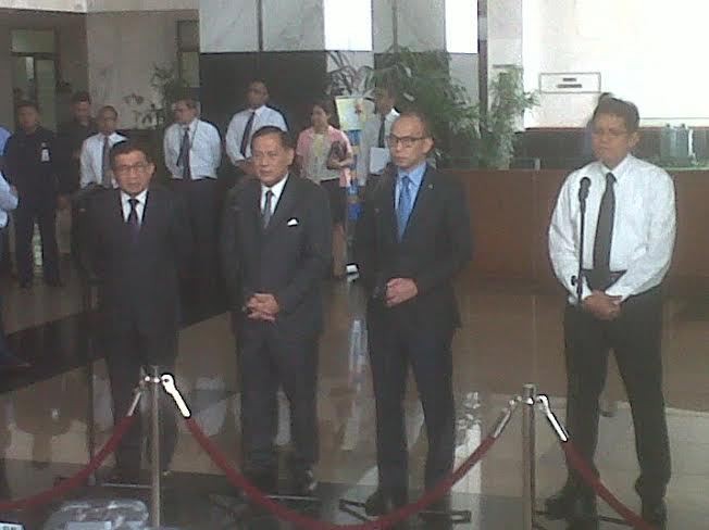 Dolar Sentuh Rp 12.200, Menkeu dan Gubernur BI Sebut Situasi Masih Aman