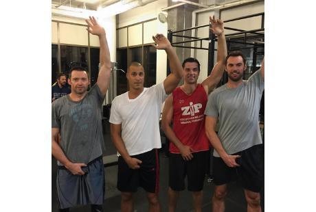 Kampanye Kanker Testis, Aktor Hollywood Ramai-ramai Remas Buah Zakar