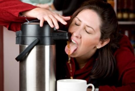 5 Tanda Minum Kopi Sudah Mulai Nyandu