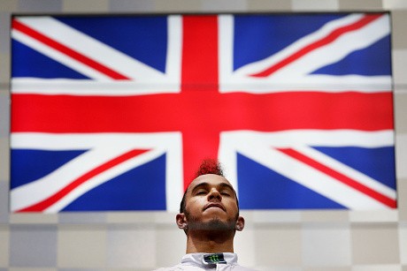 Hamilton Tinggal Butuh Satu Kemenangan Lagi untuk Samai Nigel Mansell