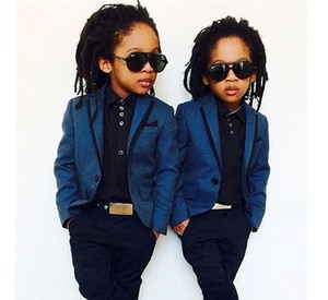 Stylish Bak Fashionista, Anak Kembar 3 Tahun Ini Populer di Instagram
