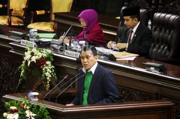 Sindir Mic Mati, PKB Puji Pimpinan Sementara MPR