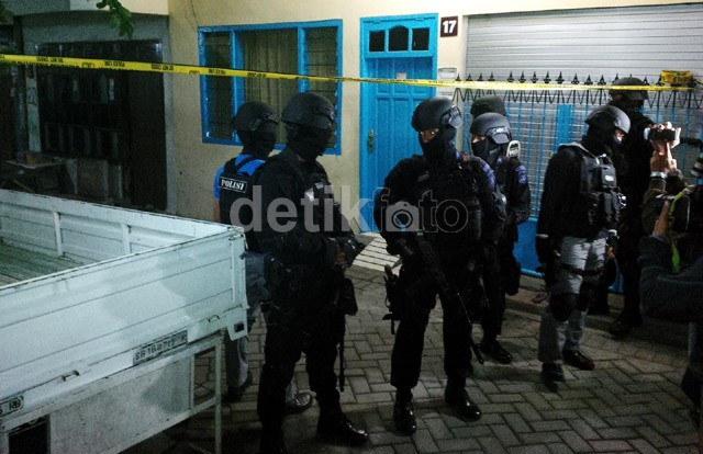 Densus 88 Bekuk 4 Terduga Teroris di Poso, Salah Satunya Mahasiswa