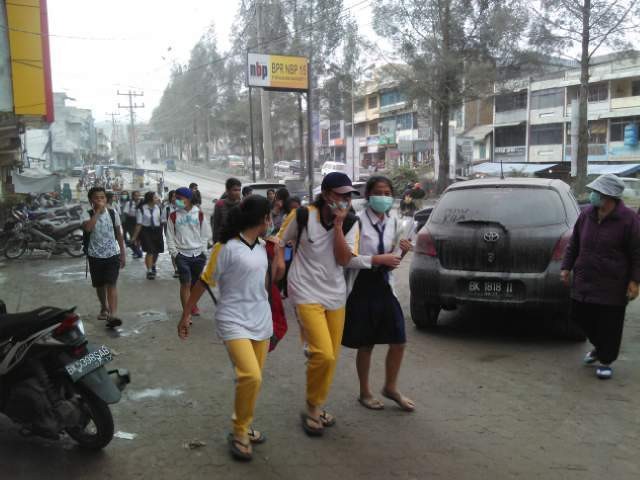 Aktivitas Letusan Meningkat, Status Sinabung Tetap Siaga