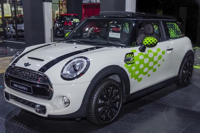 New MINI dengan Sentuhan Personal Laris di IIMS 2014