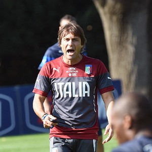 Ribut-ribut di Laga Juve-Roma, Conte: Di Timnas Semuanya Harus Akur