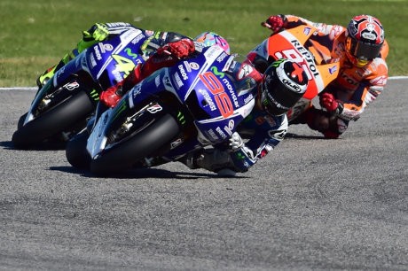 Lorenzo Sebut Rossi dan Marquez Jadi Rival Terberat