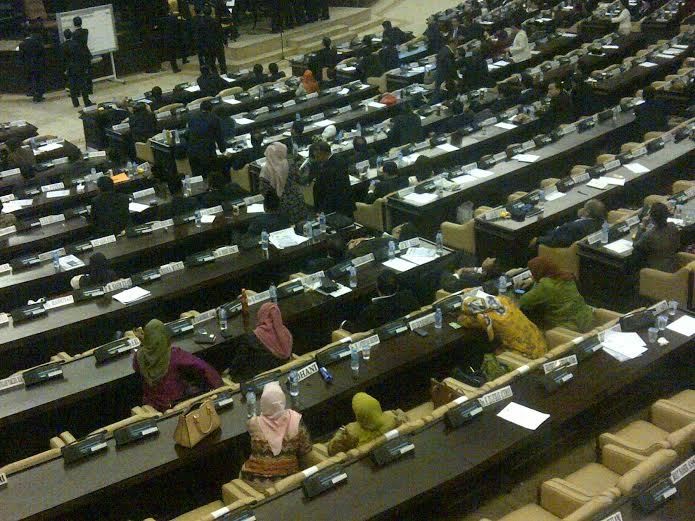 Menengok Kondisi Anggota MPR yang Paripurna Hingga Dini Hari
