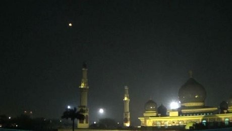 Ini Dia Penampakan Bulan Merah Darah dari Bumi Melayu Riau