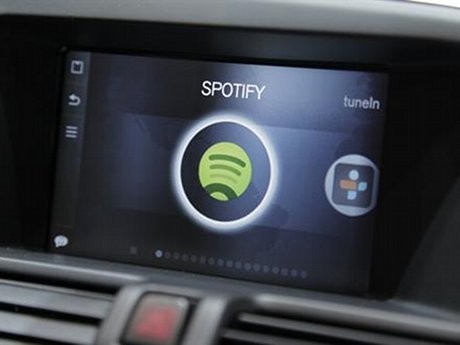 Fitur Voice Command Ganggu Pengendara?