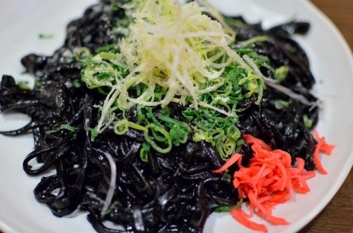 Beras Hitam dan Teh Hitam, Makanan dan Minuman Hitam yang Populer di Dunia (2)