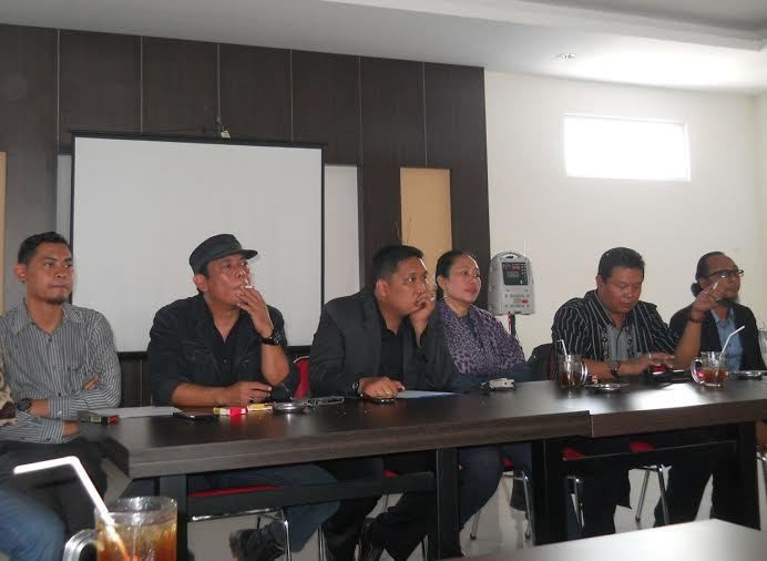 Istri dan Anak Tetap Dukung Sitok Bertanggungjawab