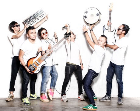 Wajah Baru Angsa dan Serigala di Dua Harmoni