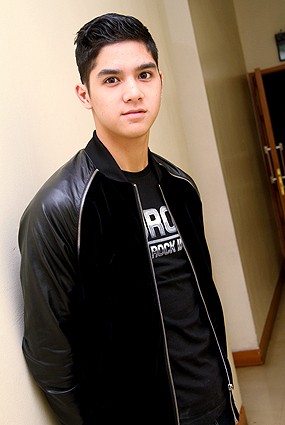 Resmi Jadi Artis! Al Ghazali Rasakan Cakaran Fans
