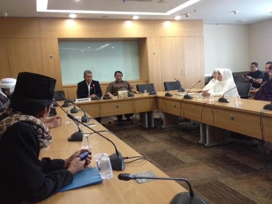 Tolak Ahok Jadi Gubernur, Istri Habib Rizieq Temui Perwakilan DPRD