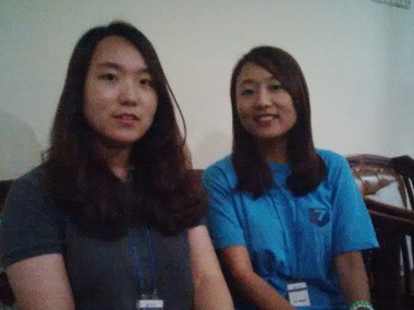 Siswa SD Rawamangun ke Ms Baek dan Ms Lee: Di Mana Bisa Beli Mainan Itu?