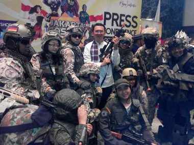 Saat Ada Demo FPI, Ahok Dikawal Pasukan Tentara Call of Duty