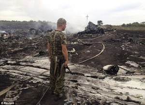 Jenazah Penumpang MH17 Tampak Mengenakan Masker Oksigen